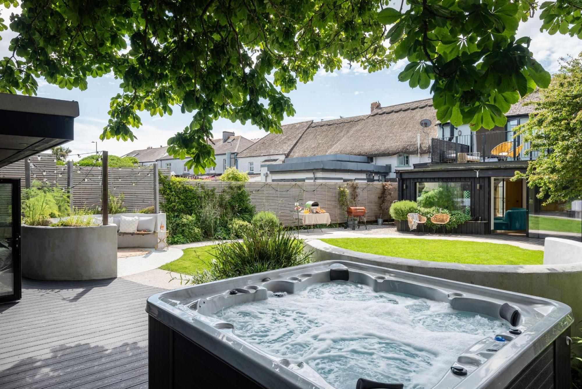 Smurf House Villa Kingsbridge  Exterior photo